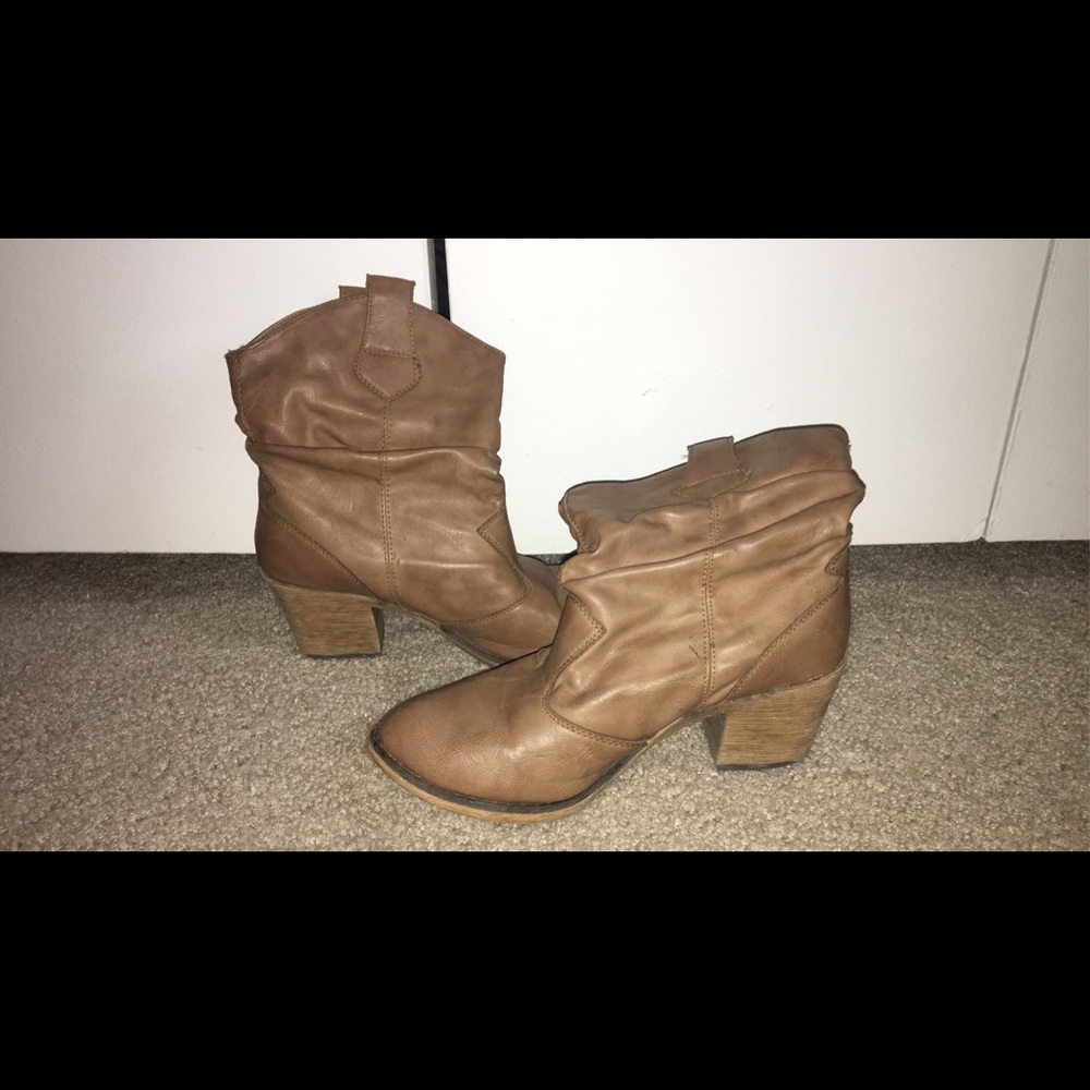Women’s Sand Faux Leather Booties